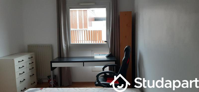 Chambre - 10 m² - 1 pièce