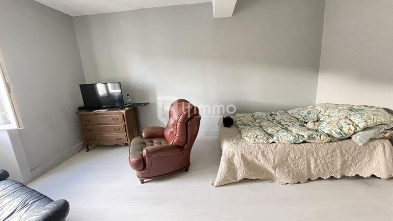 Immeuble - 155 m² - 9 pièces