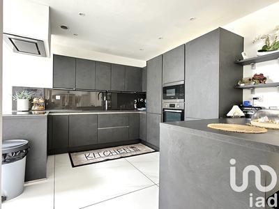 Maison - 185 m² - 4 pièces