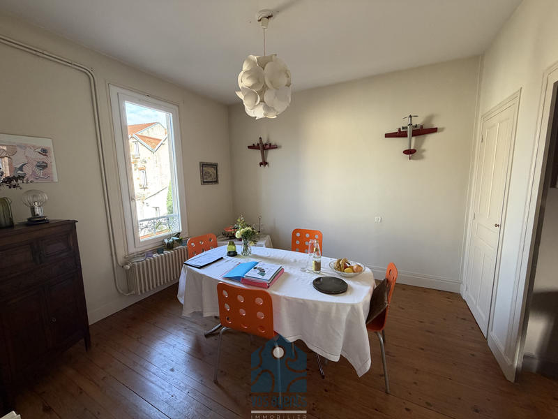 Maison - 153 m² - 8 pièces