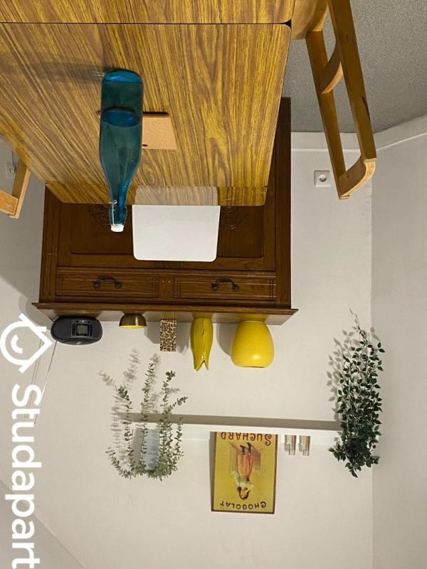 Chambre - 12 m² - 1 pièce