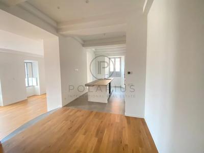 Appartement - 174 m² - 5 pièces
