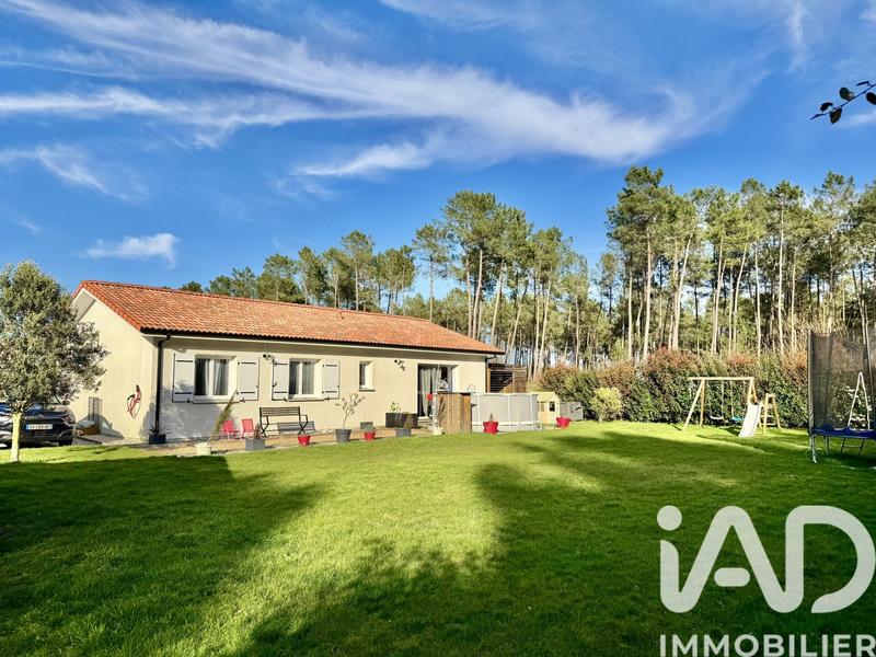 Maison - 99 m² - 5 pièces