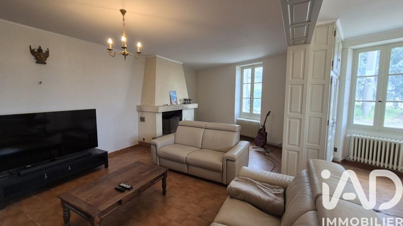 Maison - 280 m² - 9 pièces