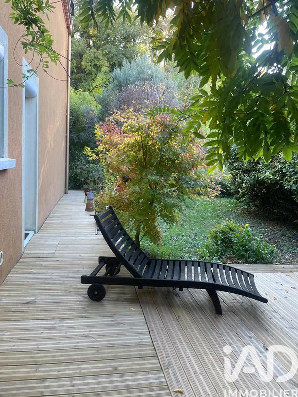 Maison - 180 m² - 8 pièces