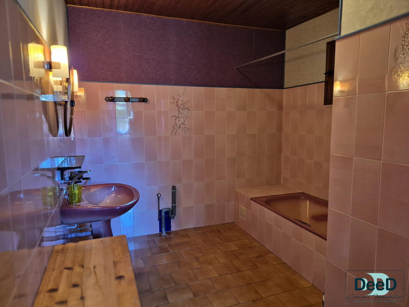 Maison - 230 m² - 5 pièces