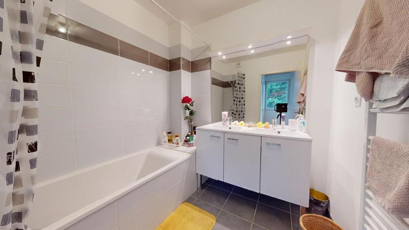 Maison - 101 m² - 5 pièces