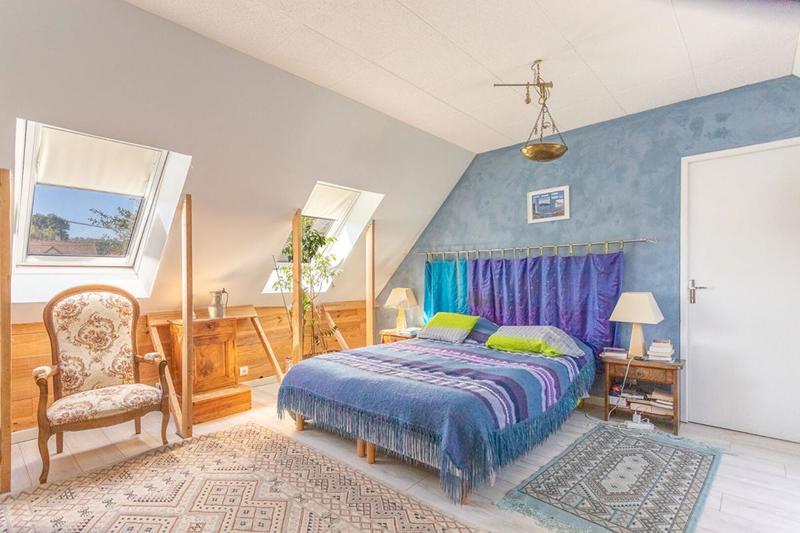 Maison - 200 m² - 8 pièces