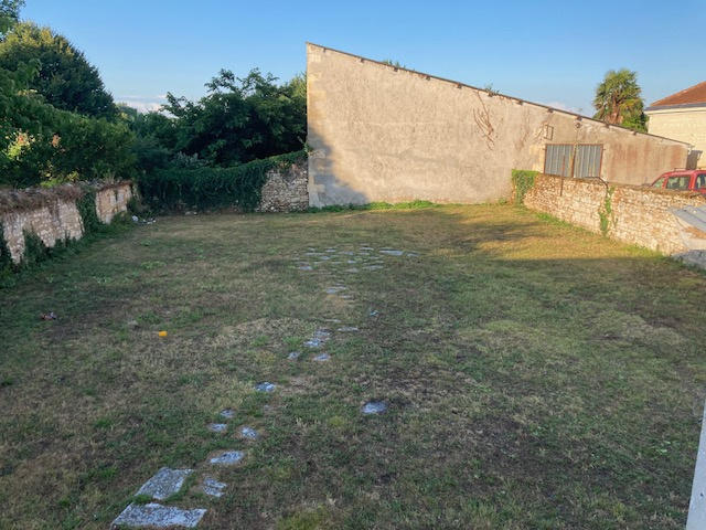 Maison - 277 m² - 12 pièces