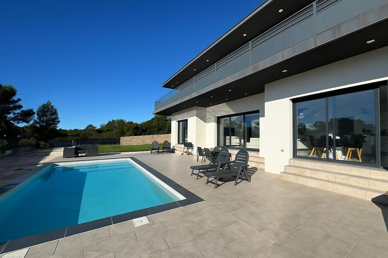 Maison - 190 m² - 6 pièces