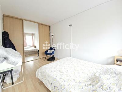 Appartement - 70 m² - 4 pièces