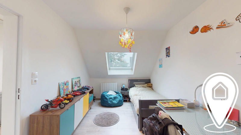 Maison - 96 m² - 6 pièces