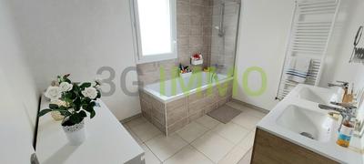 Maison - 103 m² - 5 pièces