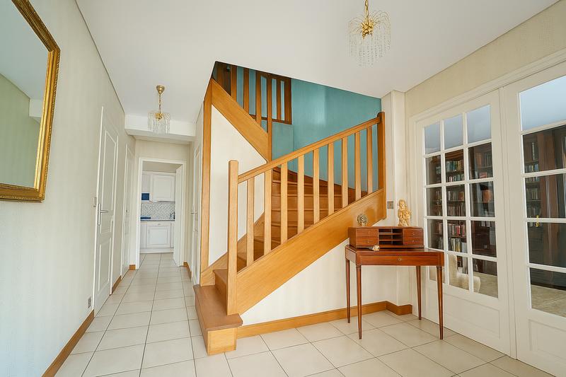 Maison - 134 m² - 7 pièces