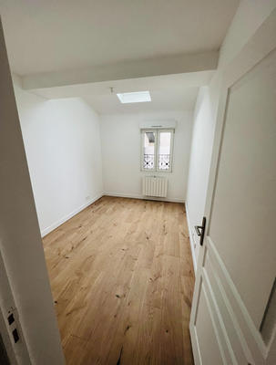 Appartement - 98 m² - 5 pièces