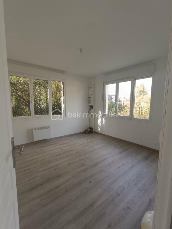 Maison traditionnelle - 88 m² - 5 pièces