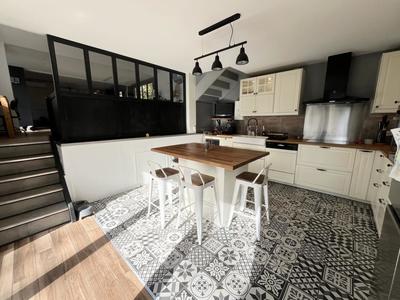 Maison - 165 m² - 5 pièces