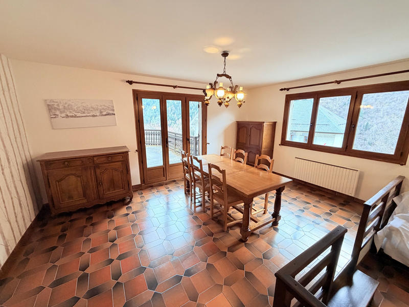 Maison - 147 m² - 6 pièces