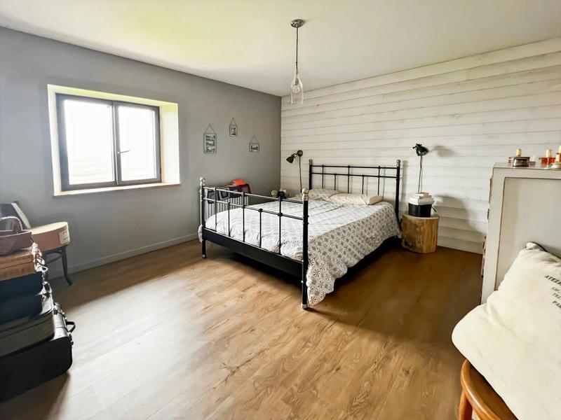 Propriété - 180 m² - 5 pièces