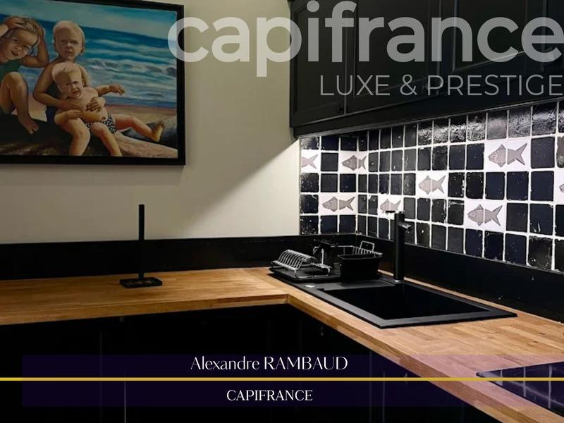 Demeure - 435 m² - 17 pièces