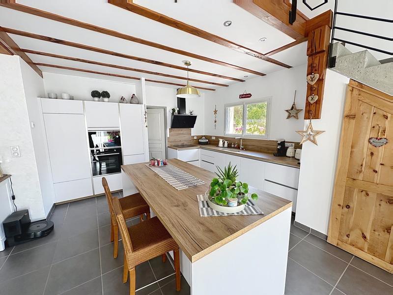 Maison - 174 m² - 5 pièces