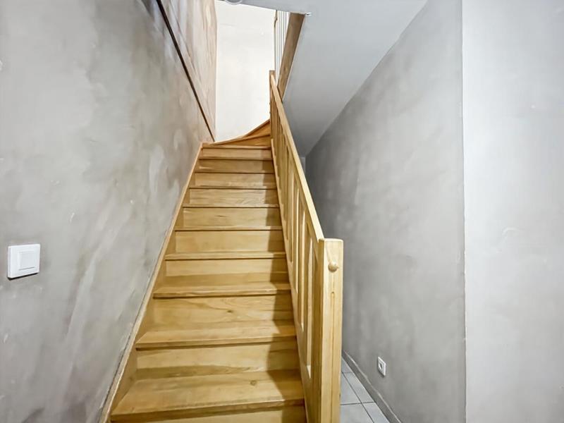 Maison - 257 m² - 10 pièces