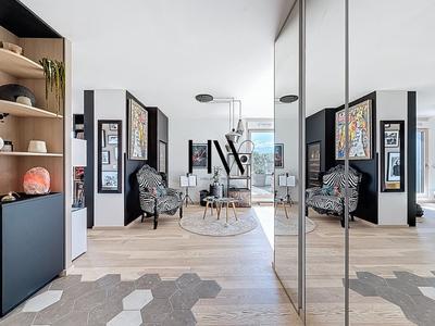 Appartement - 110 m² - 5 pièces