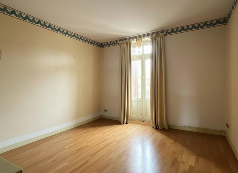 Appartement - 104 m² - 5 pièces