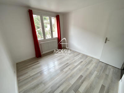 Appartement - 76 m² - 3 pièces