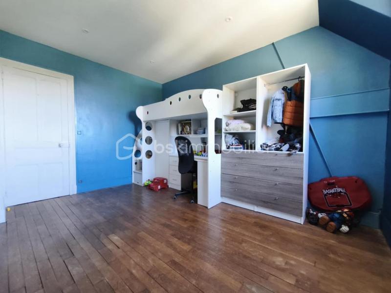 Maison - 238 m² - 7 pièces