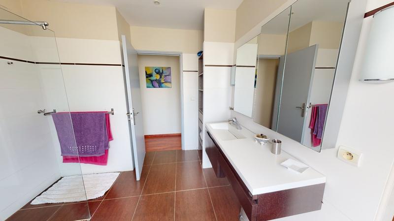 Villa - 197 m² - 7 pièces