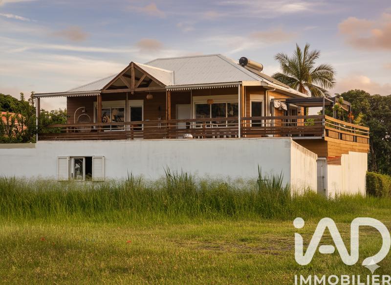 Maison - 270 m² - 11 pièces