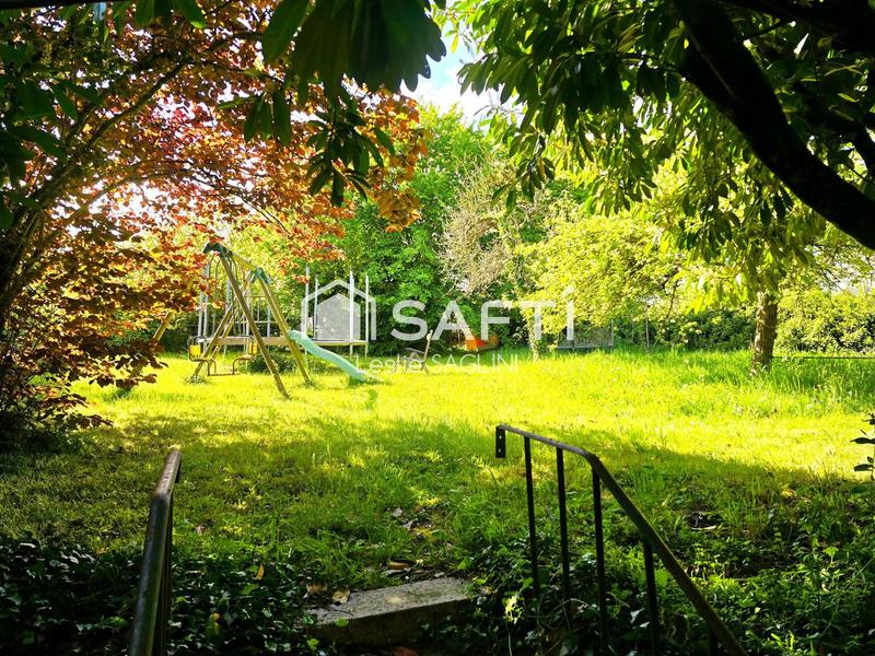 Maison - 200 m² - 6 pièces