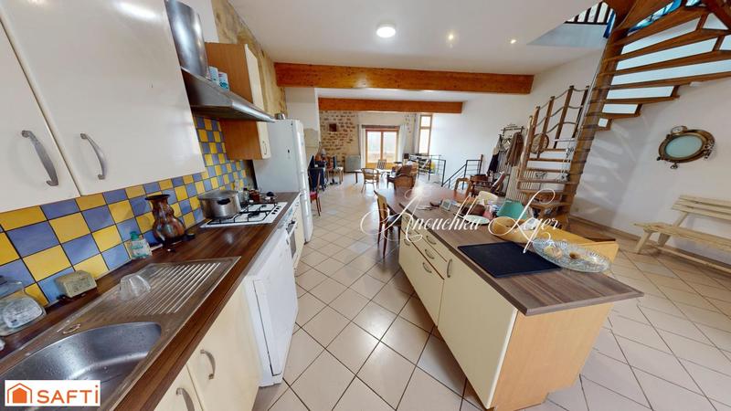 Maison de ville - 235 m² - 7 pièces