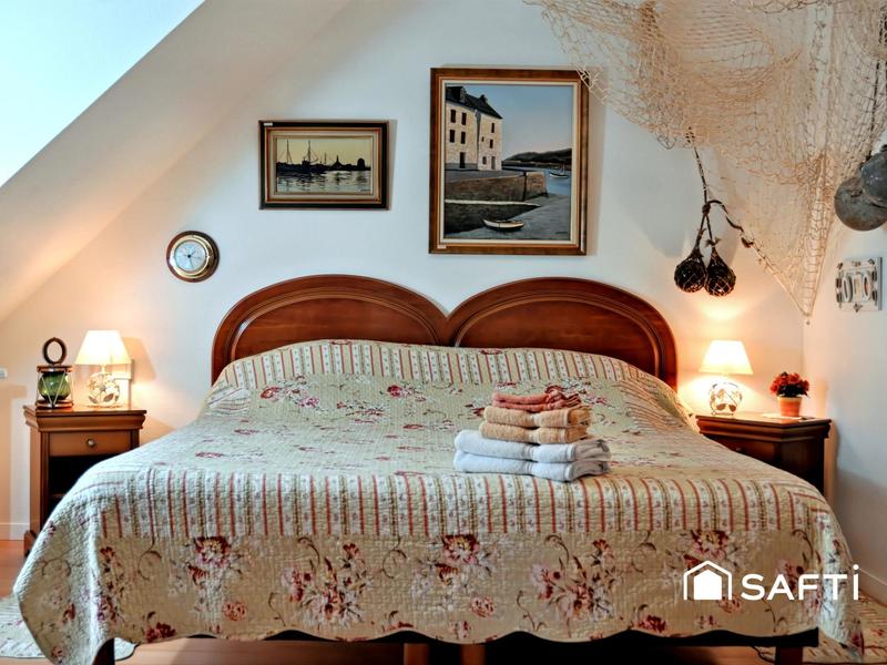 Maison - 352 m² - 12 pièces