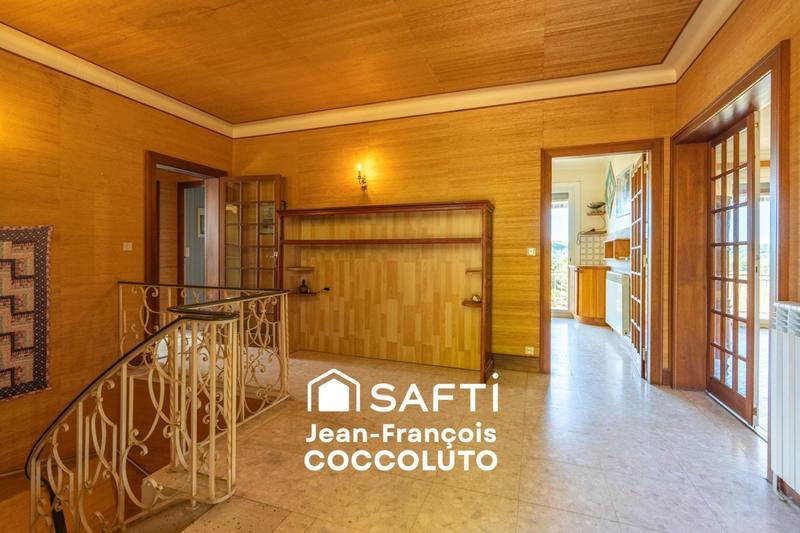 Maison - 174 m² - 5 pièces