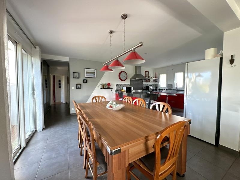 Maison - 146 m² - 7 pièces