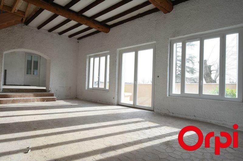 Appartement - 126 m² - 2 pièces