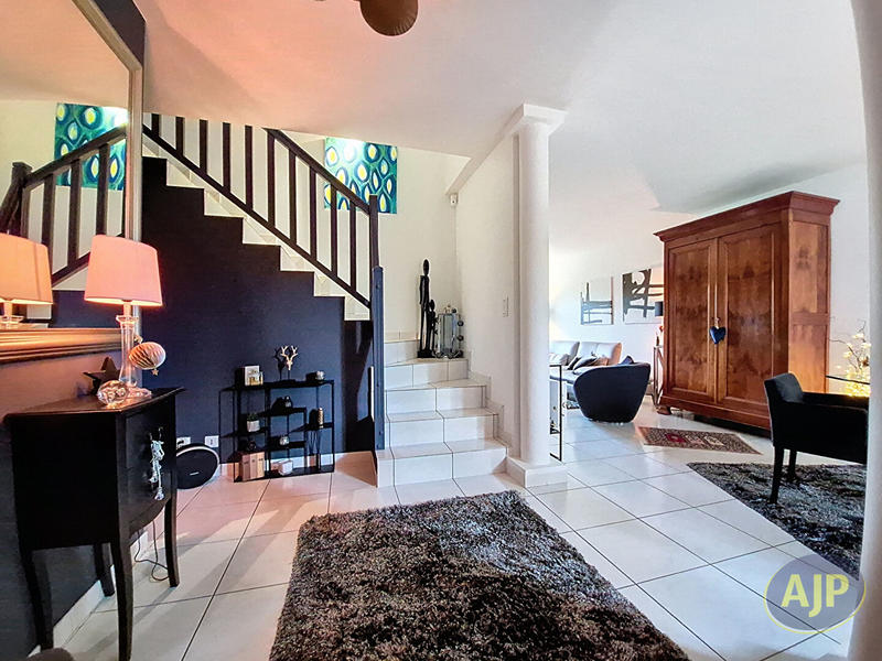 Maison - 118 m² - 5 pièces