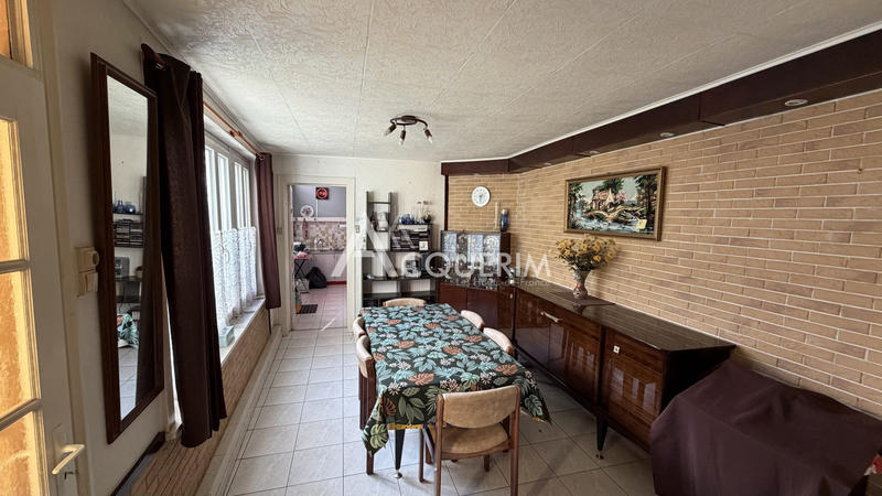 Maison - 140 m² - 6 pièces