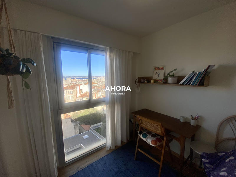 Appartement - 80 m² - 3 pièces