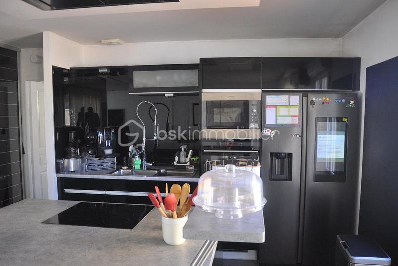 Villa - 145 m² - 6 pièces