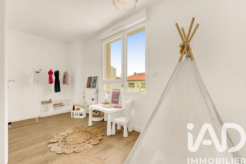 Maison - 84 m² - 4 pièces