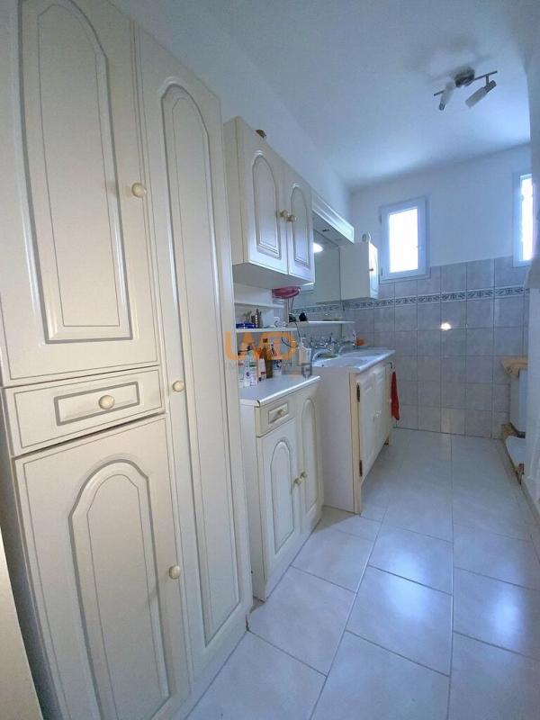 Demeure - 99 m² - 3 pièces