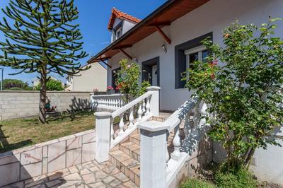 Maison - 191 m² - 9 pièces