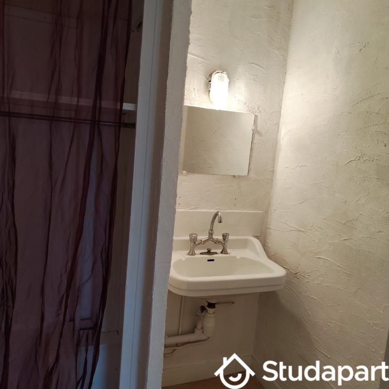 Chambre - 9 m² - 1 pièce