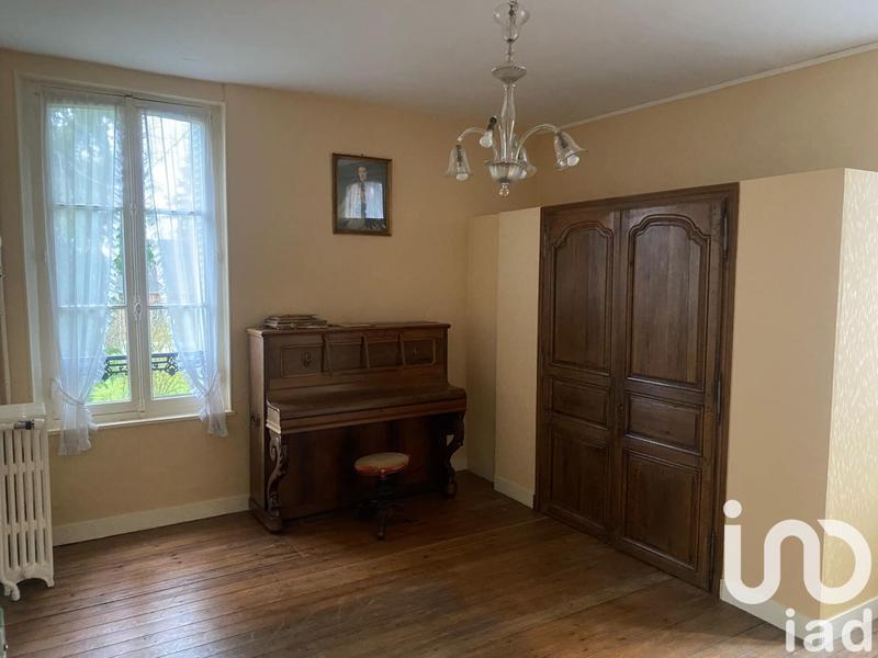 Maison - 230 m² - 11 pièces