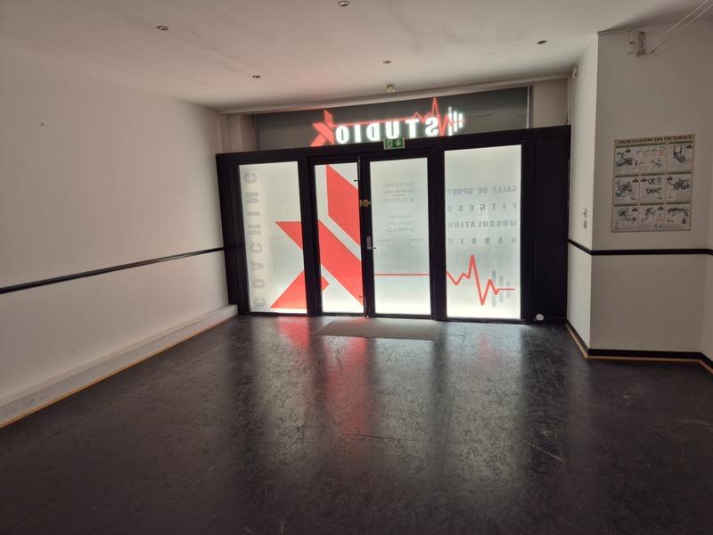 Local commercial - 220 m²