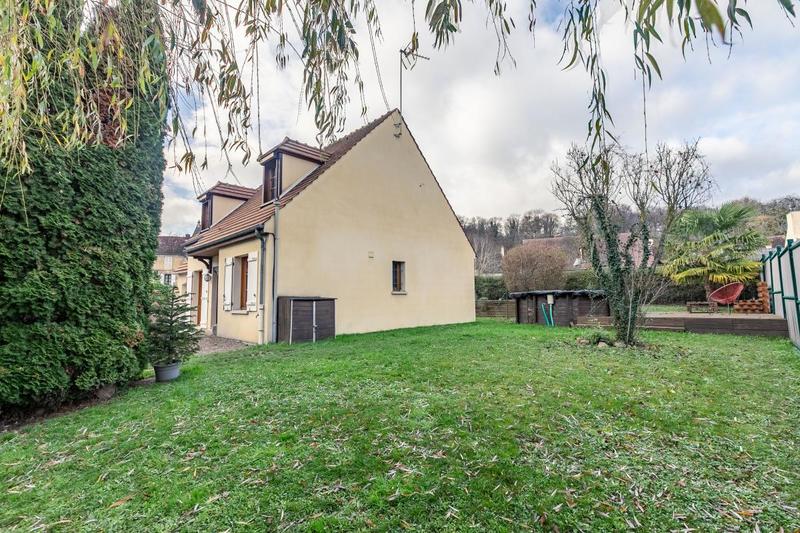 Maison - 99 m² - 4 pièces