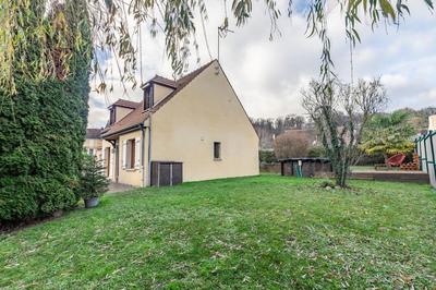 Maison - 99 m² - 4 pièces